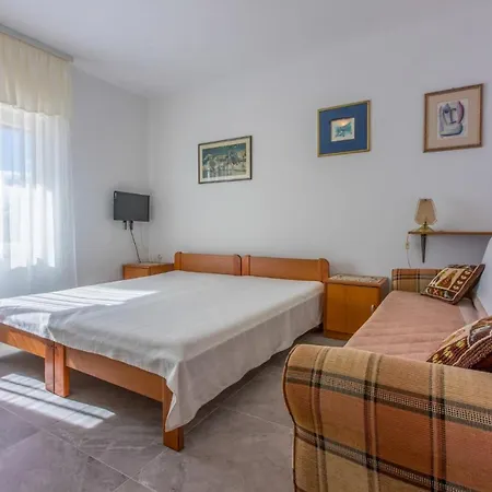 Klaric Apartamento Novi Vinodolski